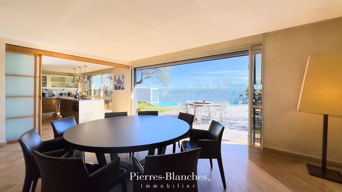 Image No.17-5 Bed Apartment for sale