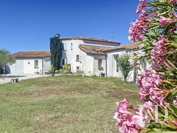 1 - Charente-Maritime, House