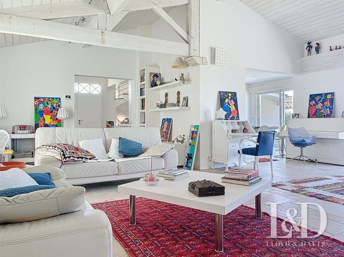 Image No.5-3 Bed House for sale