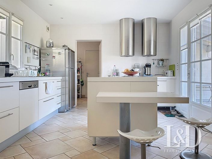 Image No.7-3 Bed House for sale