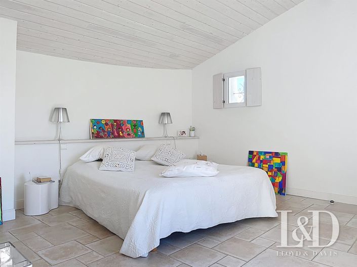 Image No.9-3 Bed House for sale