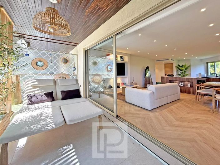 Image No.12-Appartement de 2 chambres à vendre à Cannes