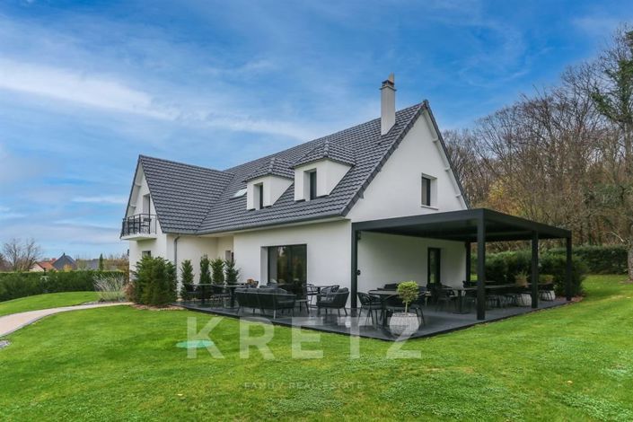 Image No.18-4 Bed House for sale