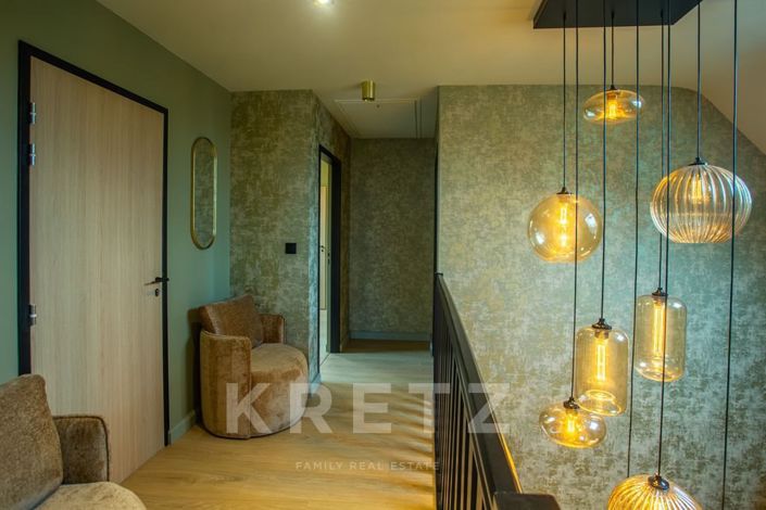 Image No.8-4 Bed House for sale