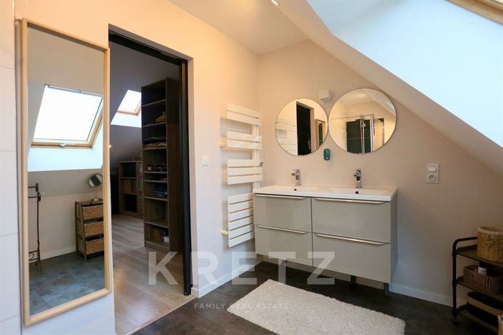 Image No.14-3 Bed House for sale