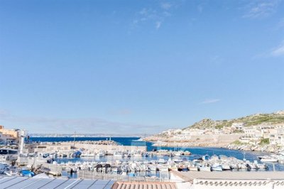 1 - Bouches-du-Rhône, House