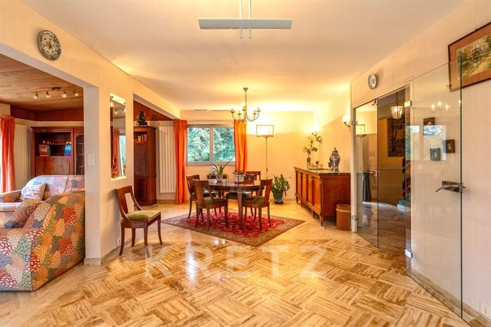 Image No.7-5 Bed House for sale