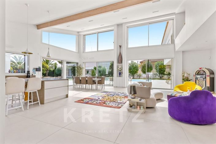 Image No.4-5 Bed House for sale