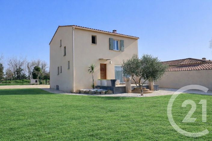 Image No.2-3 Bed House for sale