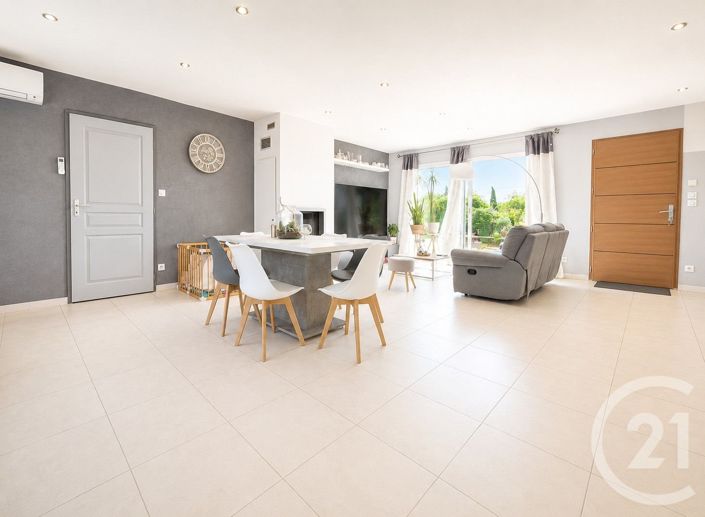 Image No.3-3 Bed House for sale