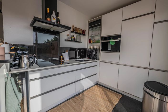 Image No.5-4 Bed House for sale