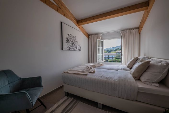 Image No.7-4 Bed House for sale