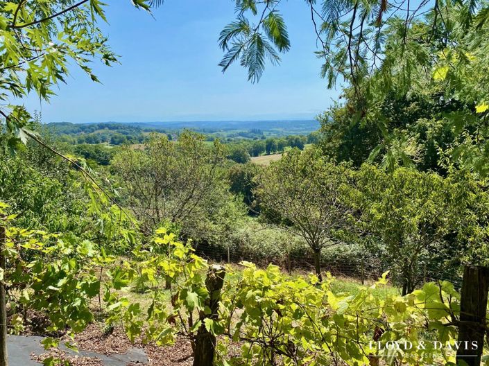 Image No.15-5 Bed House for sale