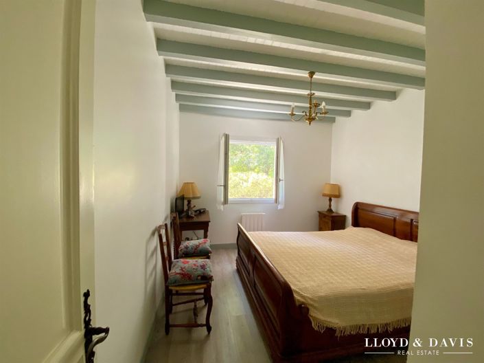 Image No.18-5 Bed House for sale