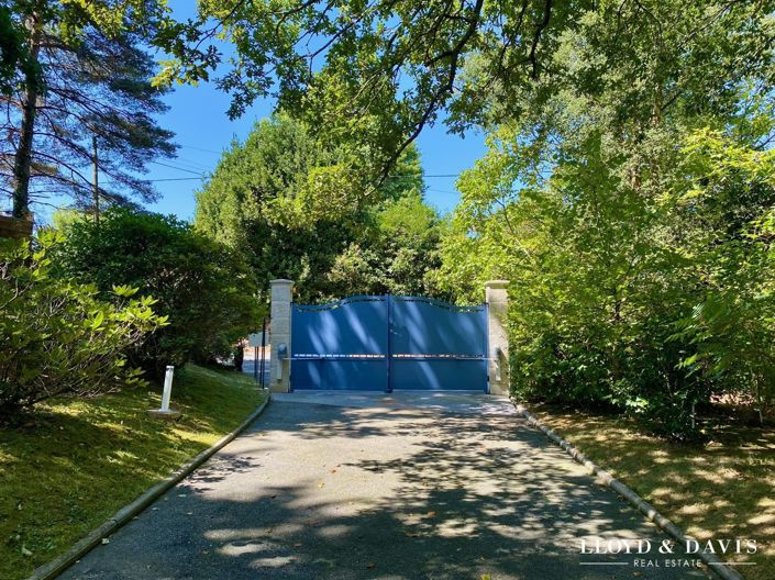 Image No.30-5 Bed House for sale