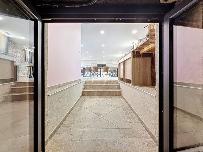 Image No.23-Propriété de 8 chambres à vendre à Émeringes