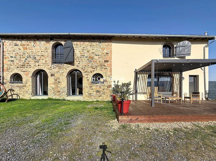 Image No.30-Propriété de 8 chambres à vendre à Émeringes