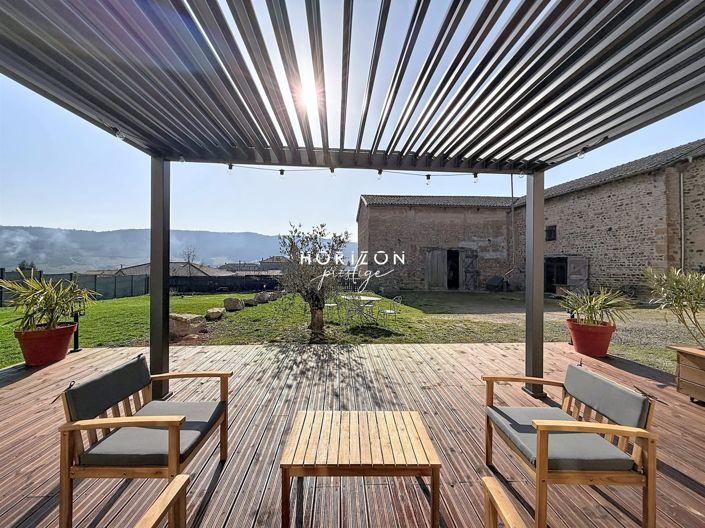 Image No.5-Propriété de 8 chambres à vendre à Émeringes