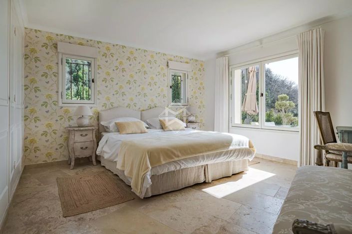 Image No.21-5 Bed House for sale