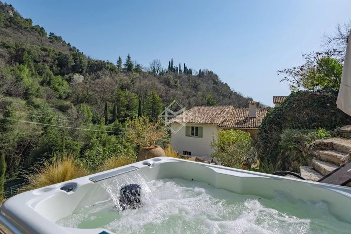 Image No.24-5 Bed House for sale