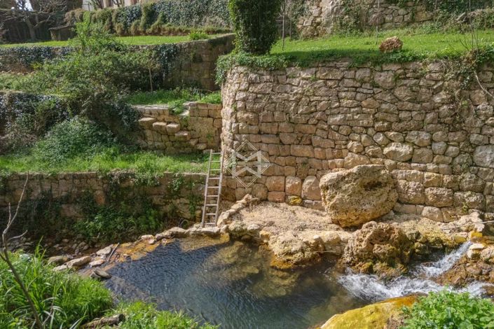 Image No.4-5 Bed House for sale