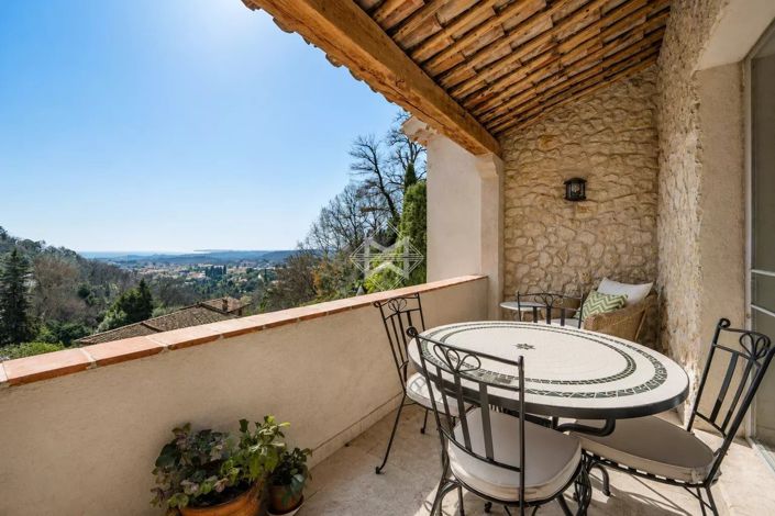 Image No.4-5 Bed House for sale