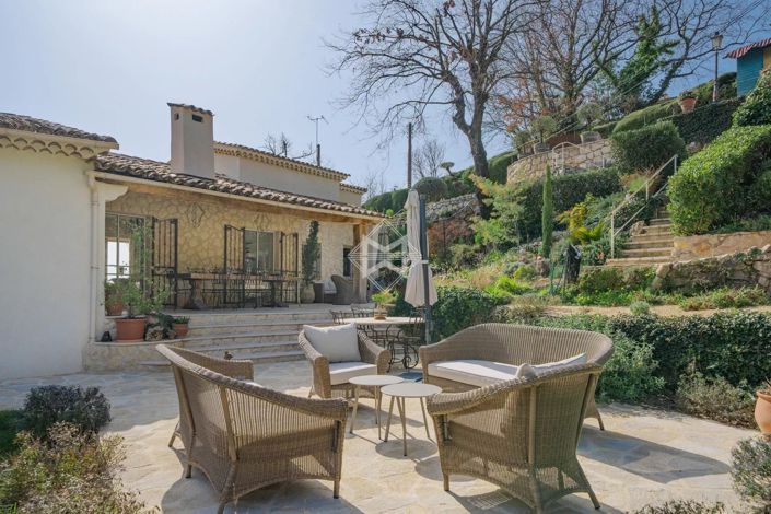 Image No.7-5 Bed House for sale