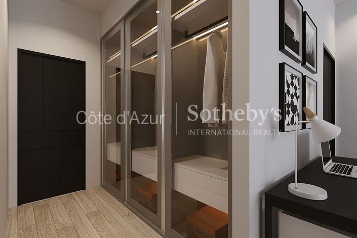 Image No.8-5 Bed House for sale