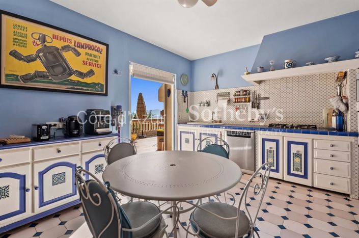 Image No.6-Propriété de 6 chambres à vendre à Mouans-Sartoux