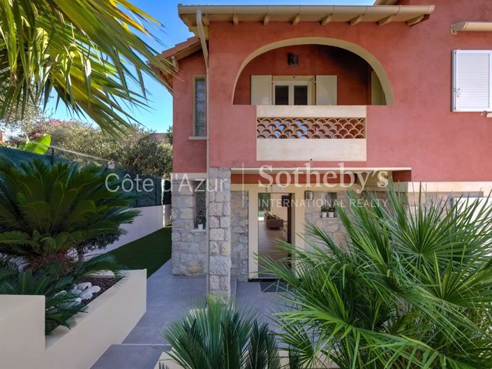Image No.2-4 Bed House for sale