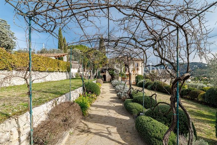 Image No.16-4 Bed Property for sale