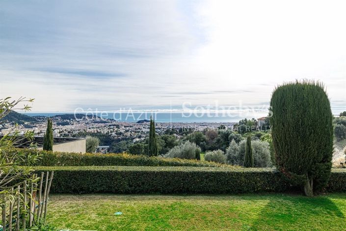 Image No.2-4 Bed Property for sale