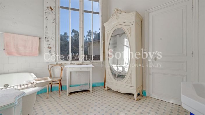 Image No.15-5 Bed House for sale