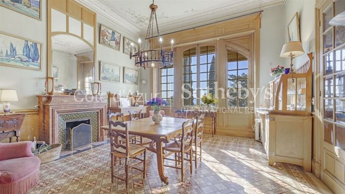 Image No.7-5 Bed House for sale