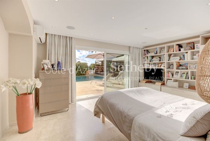 Image No.9-3 Bed Property for sale