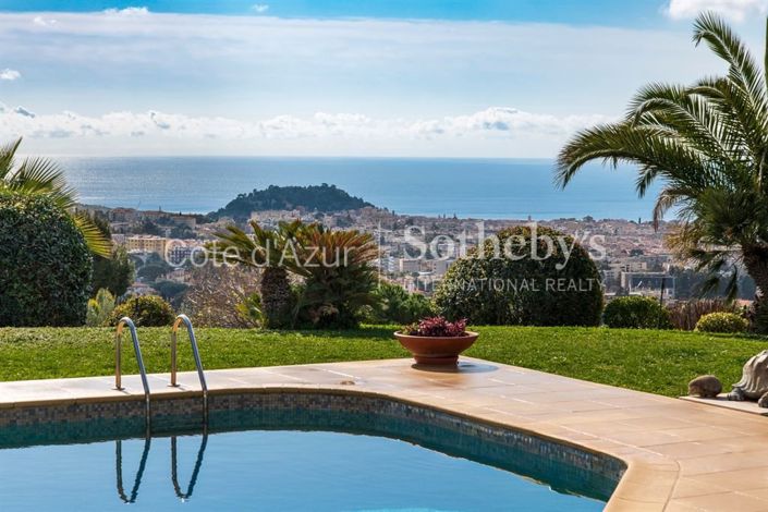 Image No.3-Propriété de 5 chambres à vendre à Nice