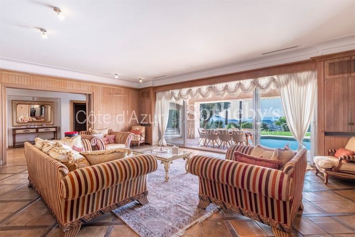 Image No.5-Propriété de 5 chambres à vendre à Nice