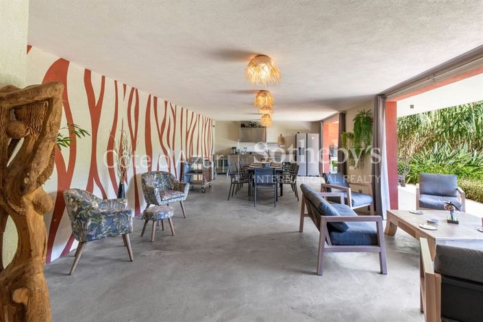 Image No.11-3 Bed House for sale