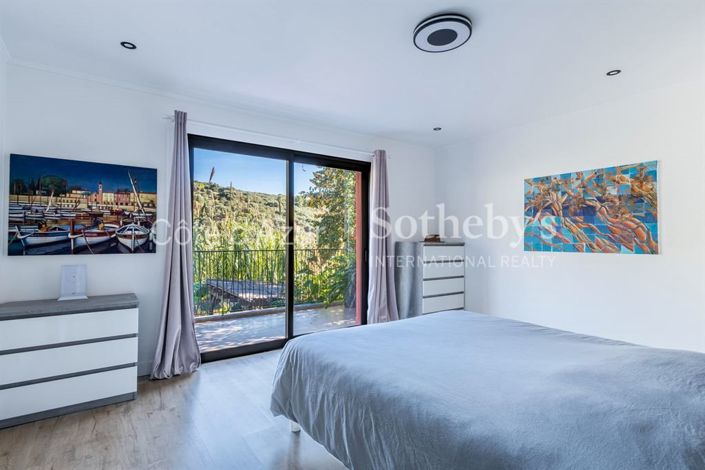 Image No.15-3 Bed House for sale