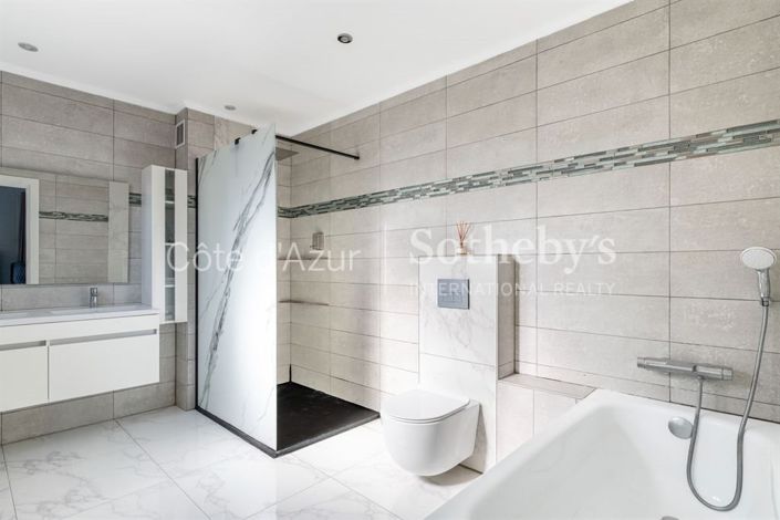 Image No.16-3 Bed House for sale