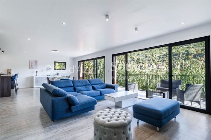 Image No.7-3 Bed House for sale