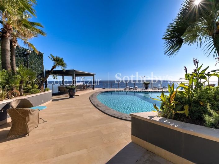 Image No.10-3 Bed Property for sale