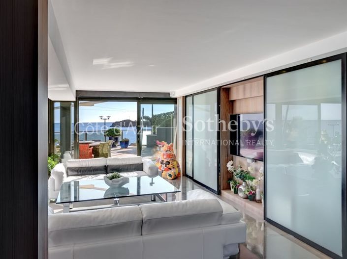 Image No.14-3 Bed Property for sale