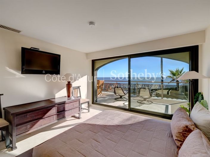 Image No.19-3 Bed Property for sale