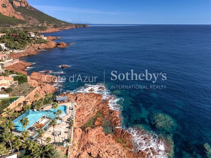 Image No.6-3 Bed Property for sale