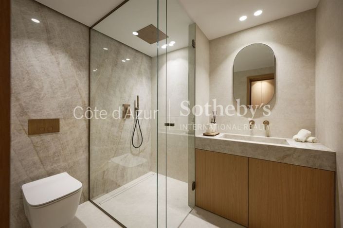 Image No.18-4 Bed Apartment for sale