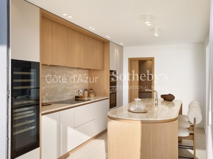 Image No.8-4 Bed Apartment for sale