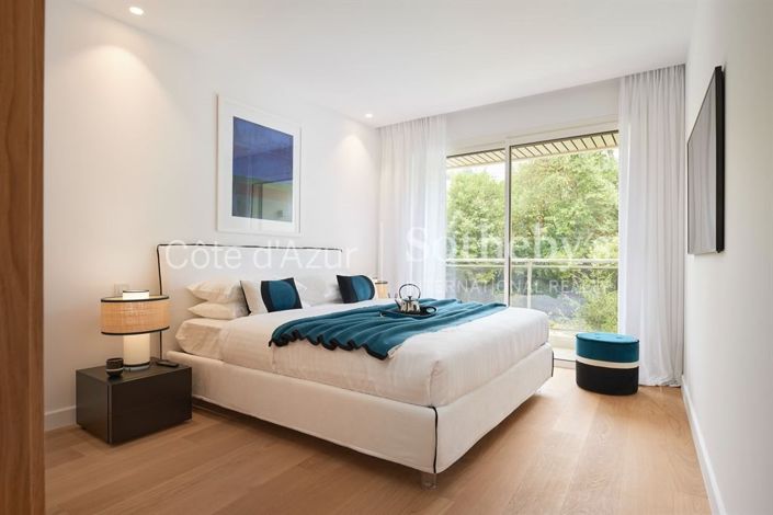 Image No.10-3 Bed Apartment for sale