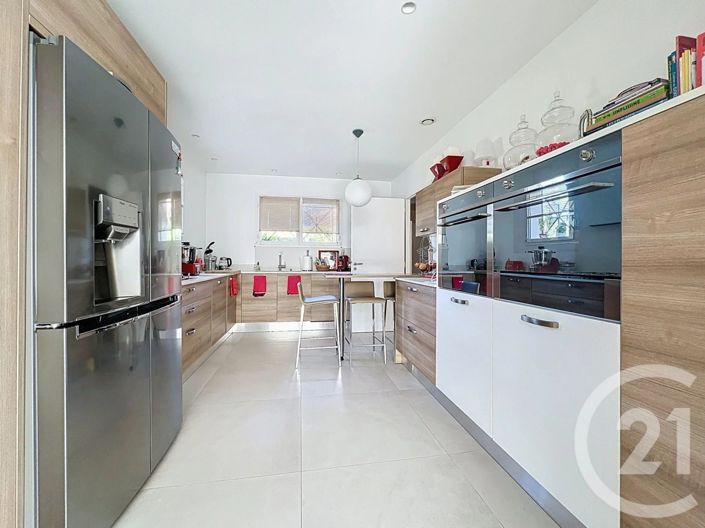 Image No.19-5 Bed House for sale