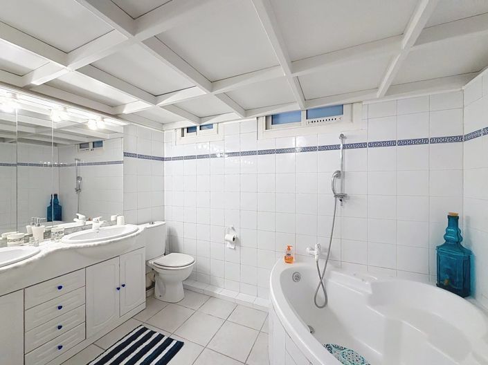 Image No.10-Apartment for sale